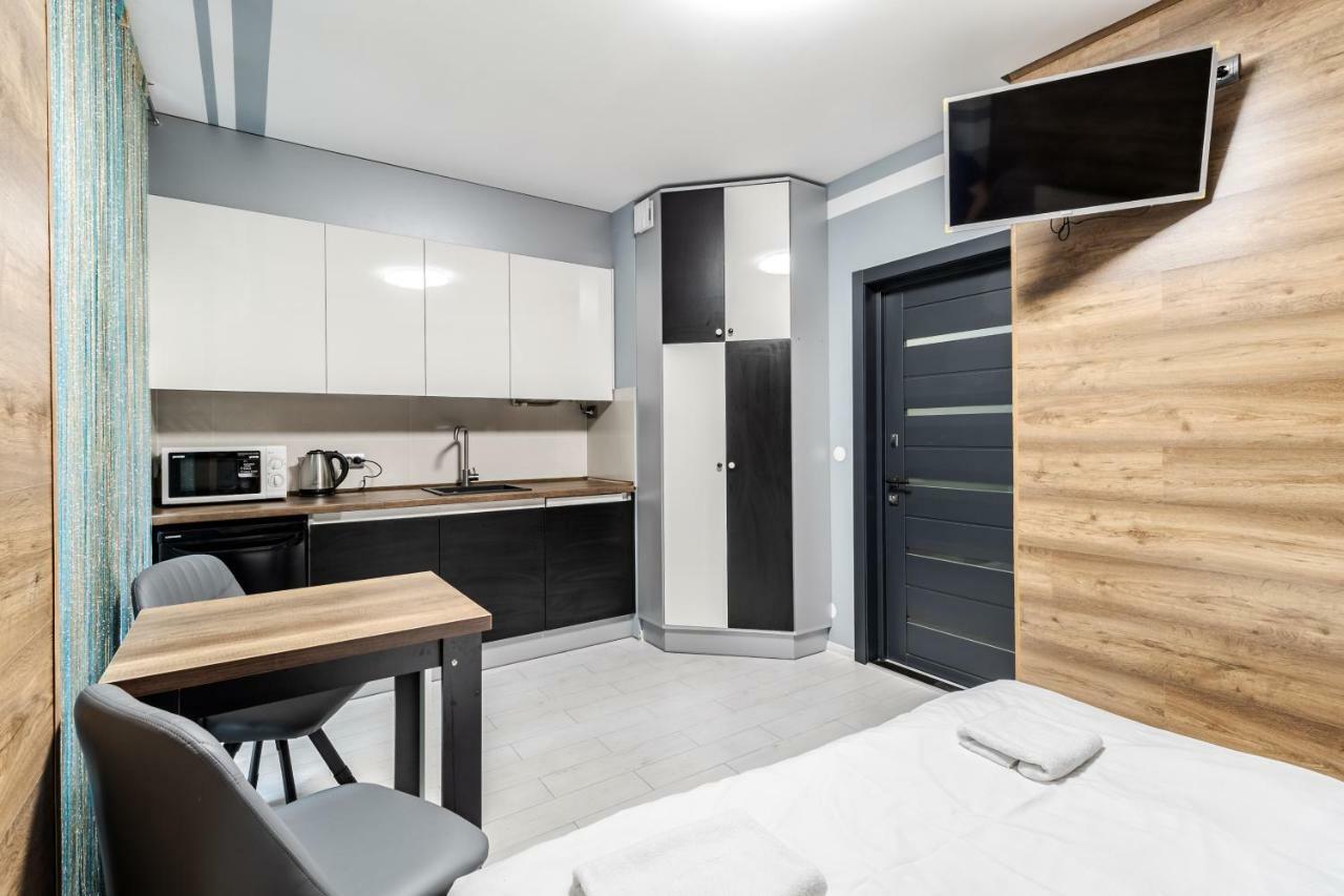Balabana Red Apartment リヴィウ エクステリア 写真